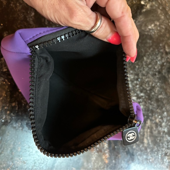 Inspired Neoprene Cosmetic Case - Picture 5 of 8